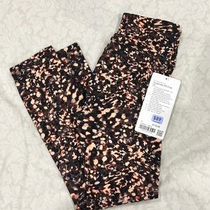 Lululemon Invigorate size 2